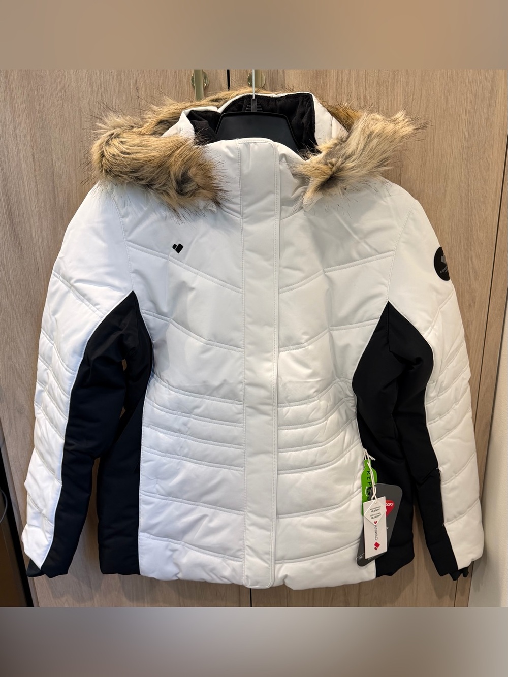 Obermeyer Women’s Tuscany II Insulated Ski Jacket. NWTs. White. Sz. 12.